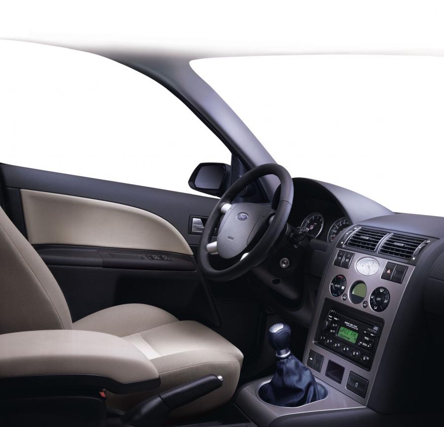  Ford Mondeo 2003 года  (фото 25 из 52)